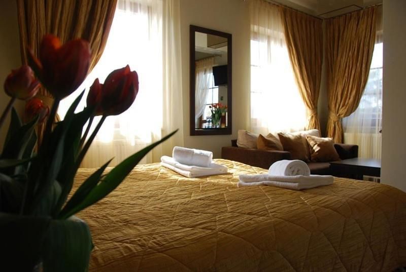 Отели типа «постель и завтрак» Hotel Słoneczny Brzeg Бискупец-37
