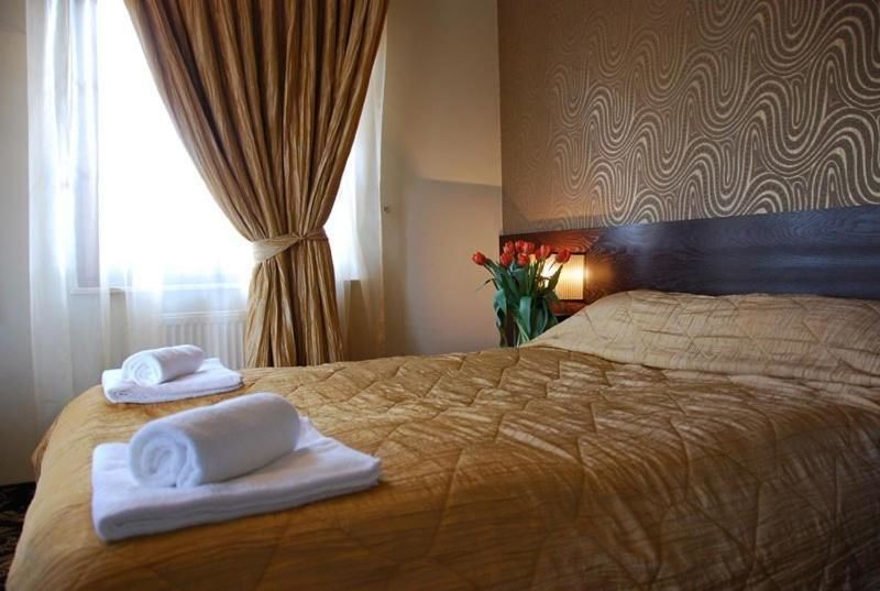 Отели типа «постель и завтрак» Hotel Słoneczny Brzeg Бискупец-44