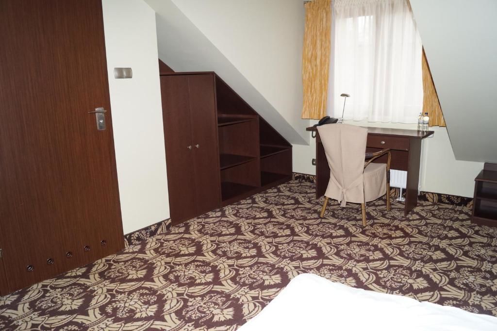 Отели типа «постель и завтрак» Hotel Słoneczny Brzeg Бискупец